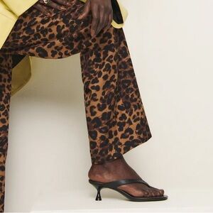 New Reformation heel thong sandal Sophie Heeled Sandal Black Leather 6.5